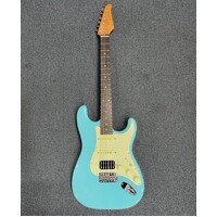 Suhr Classic S VINTAGE Limited Edition Electric Guitar - Daphne Blue